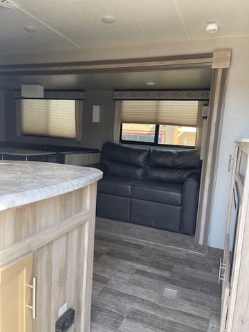 rv_interior_door